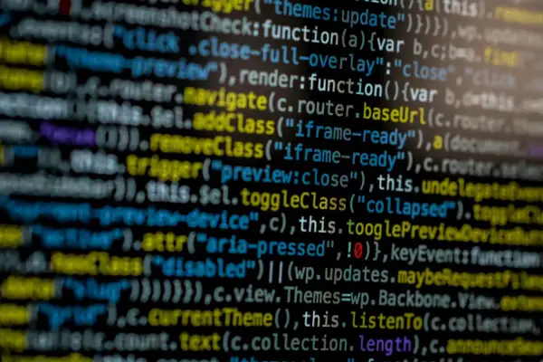 Fragment kodu JavaScript, gdzie `indexOf` może być użyty do znalezienia pozycji elementu.